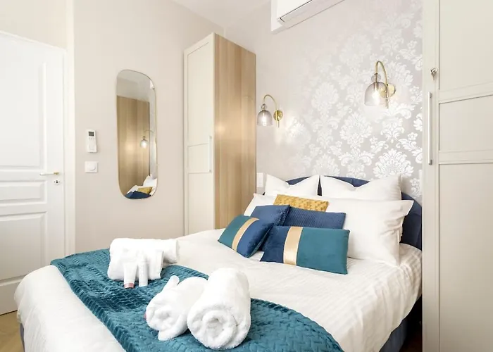 Les Jardins De Basfroi Paris