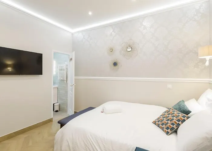 Les Jardins De Basfroi Apartament *